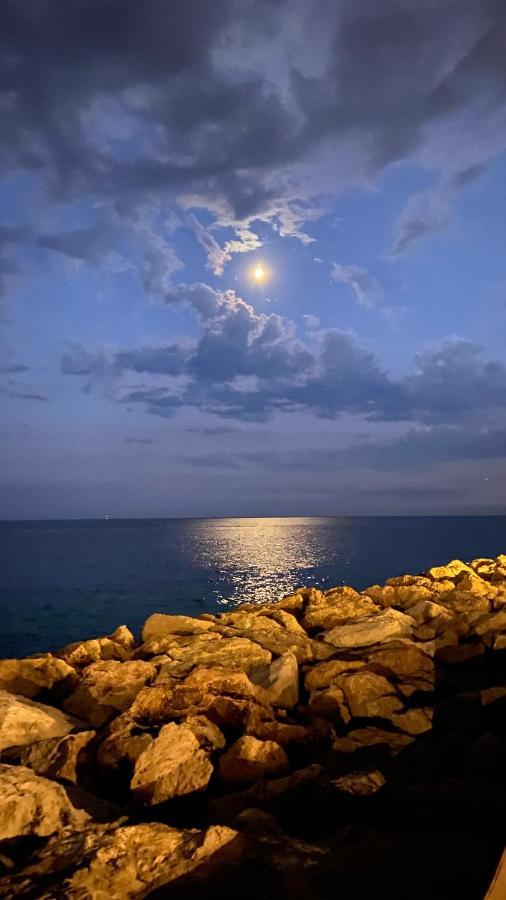 Apartmán Cozy Lemon Menton Exteriér fotografie